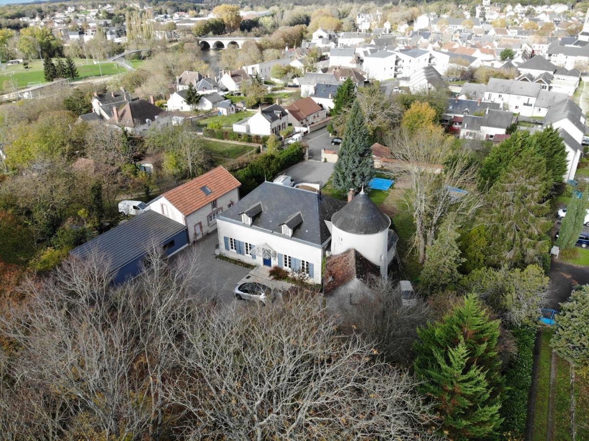 Domaine Du Moulin A Vent - Gite & Spa Saint-Florent-sur-Cher Exterior foto